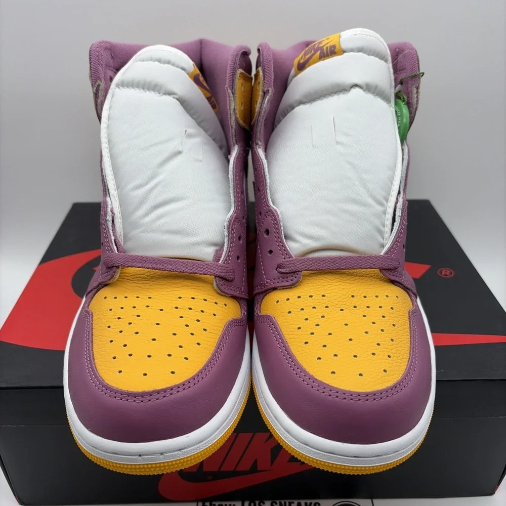 Jordan 1 Retro High OG Brotherhood 2022 Mens Sneakers 555088-706 Size 11.5